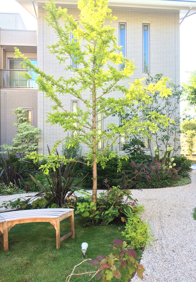 東京23区にある北欧スタイルのおしゃれな庭の写真