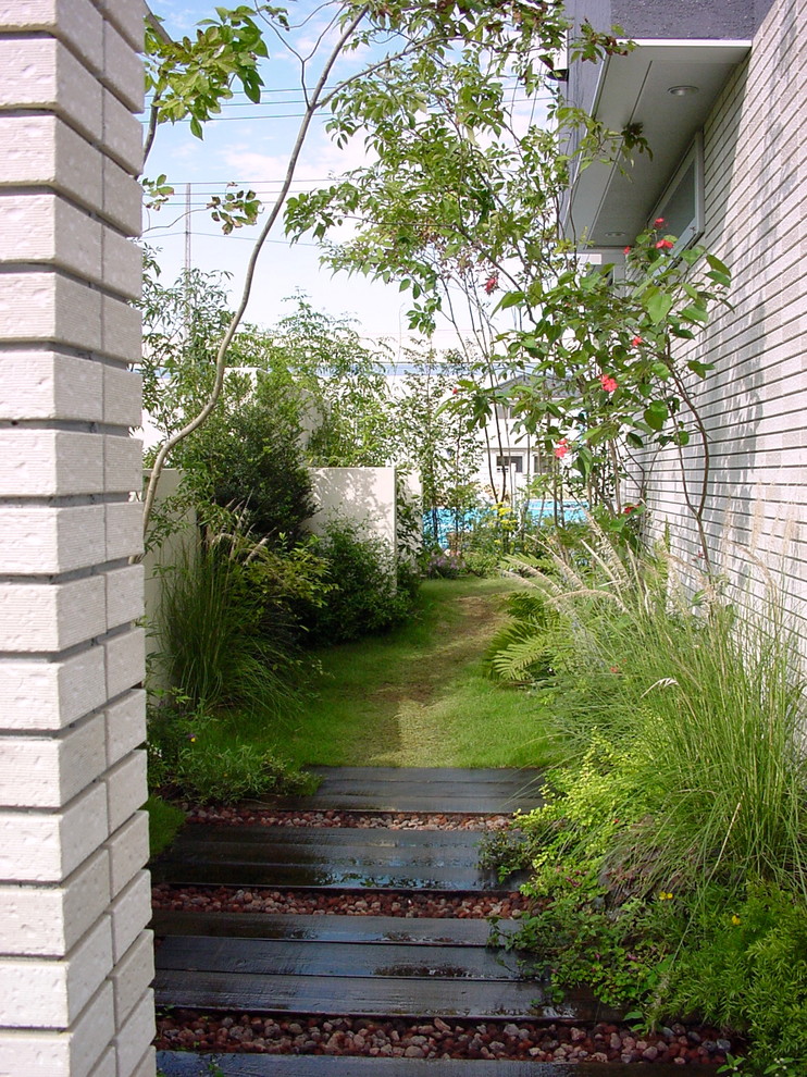 東京23区にあるトラディショナルスタイルのおしゃれな庭の写真