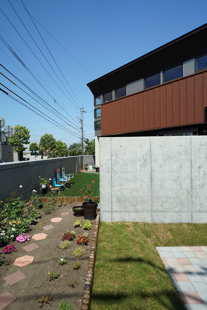 札幌にある和風のおしゃれな庭の写真