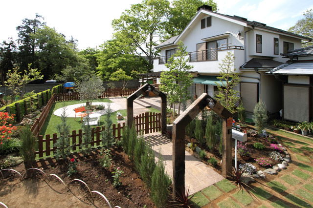 和風庭園の施工 数寄屋門 ガレージ、植栽の施工例 四日市市内