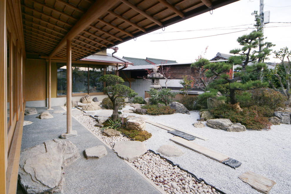 名古屋にあるアジアンスタイルのおしゃれな庭の写真