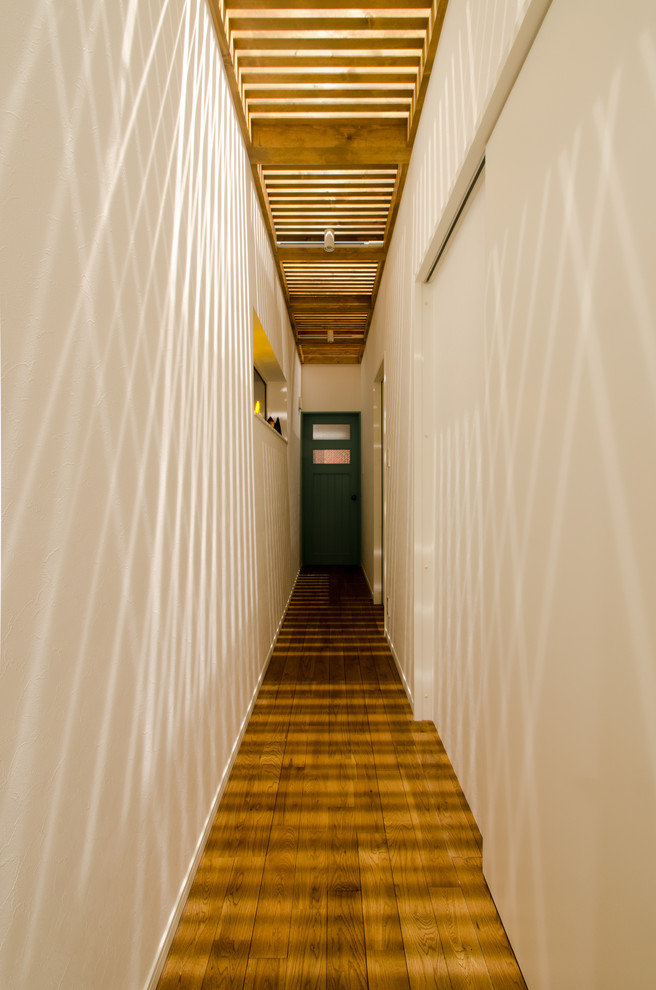 Свежая идея для дизайна: коридор в стиле шебби-шик - отличное фото интерьера