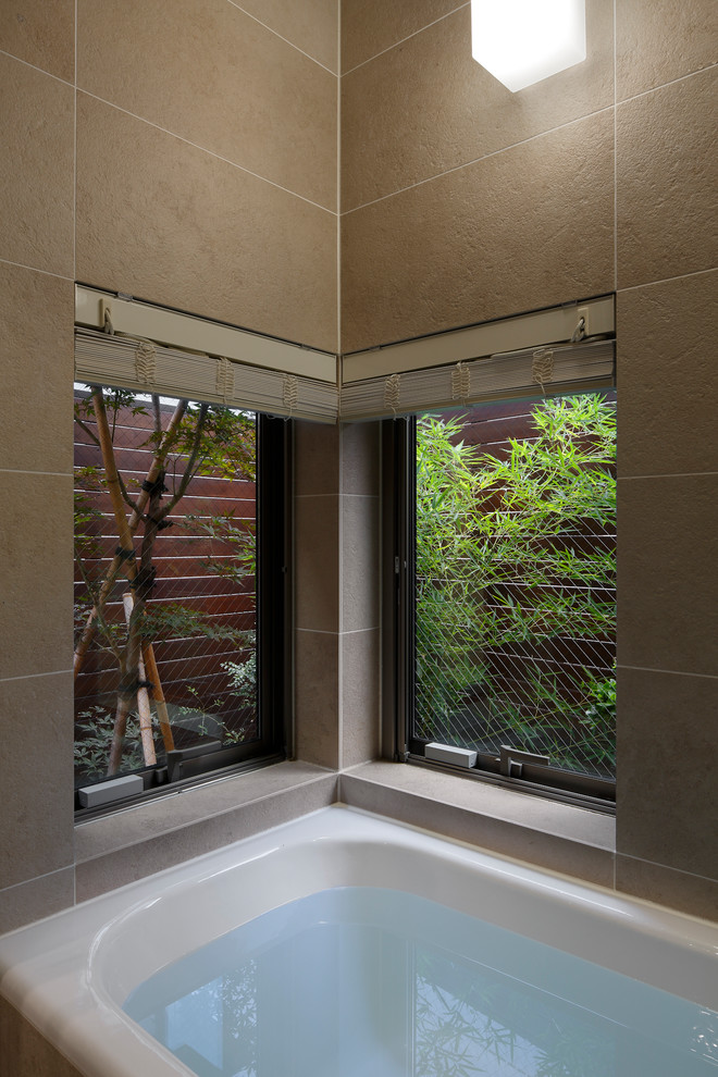 Inspiration for a contemporary bathroom in Tokyo Suburbs.