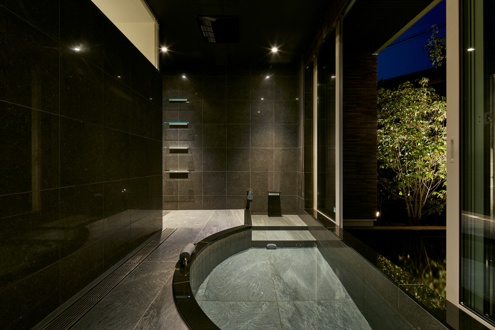 This is an example of a modern bathroom in Other.