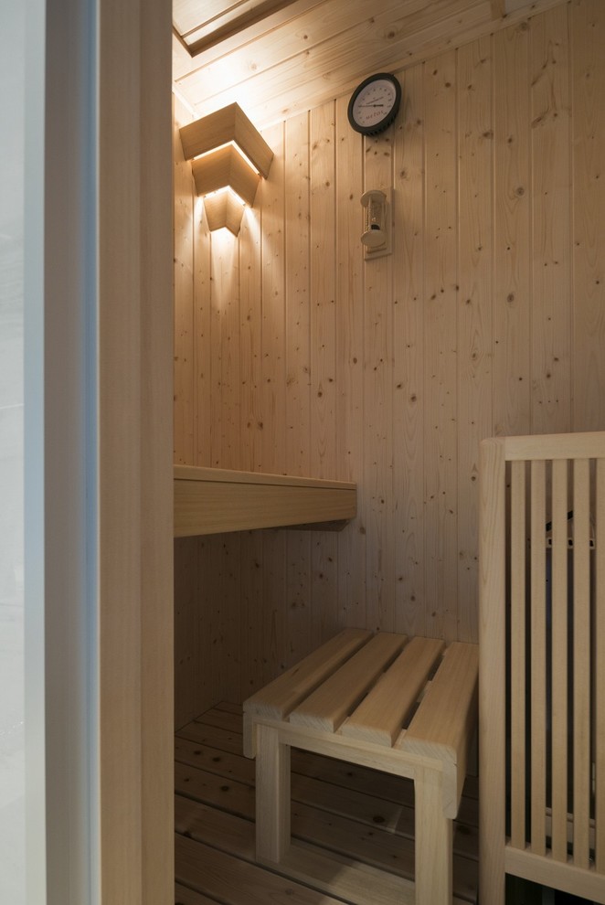 Réalisation d'un sauna minimaliste.