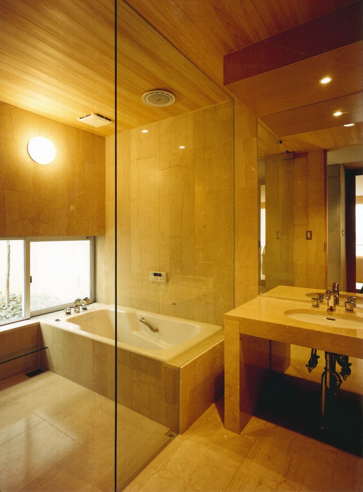This is an example of a modern bathroom in Nagoya.