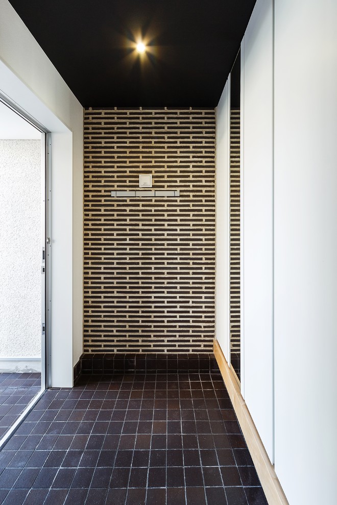 大阪にあるコンテンポラリースタイルのおしゃれな玄関の写真