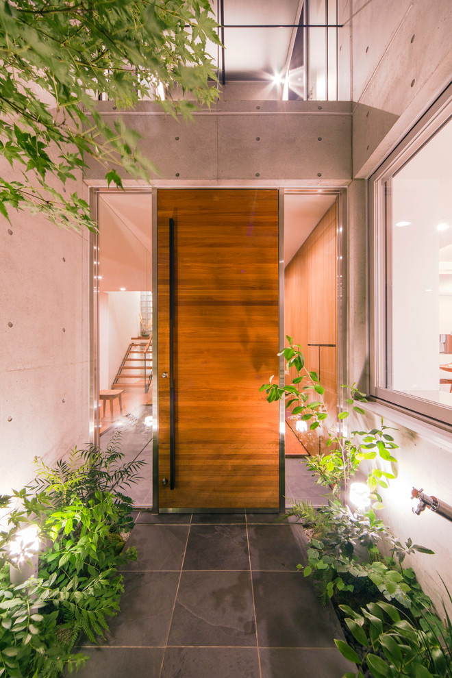 Design ideas for a modern entrance in Tokyo.