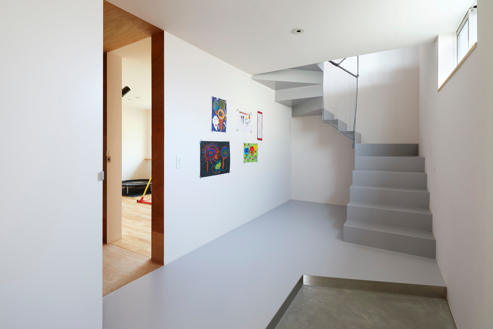 Esempio di un ingresso o corridoio minimalista