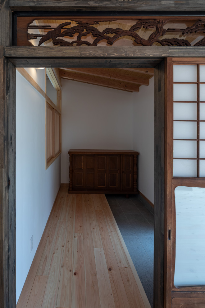 大阪にある和風のおしゃれな玄関の写真