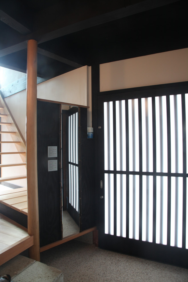 横浜にある和風のおしゃれな玄関の写真