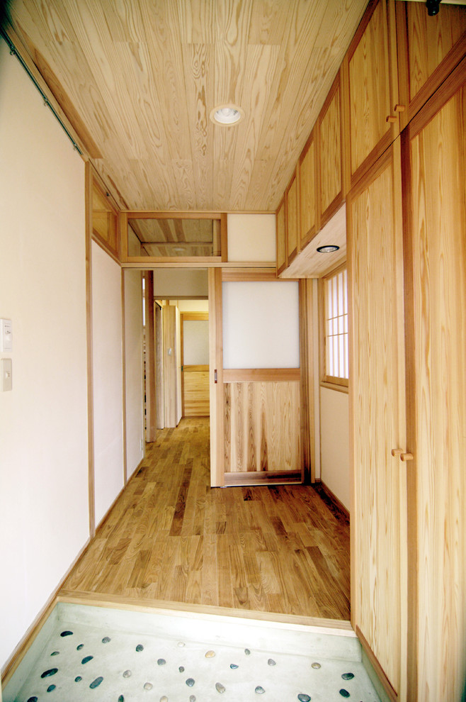 Inspiration for a world-inspired entrance in Tokyo Suburbs.