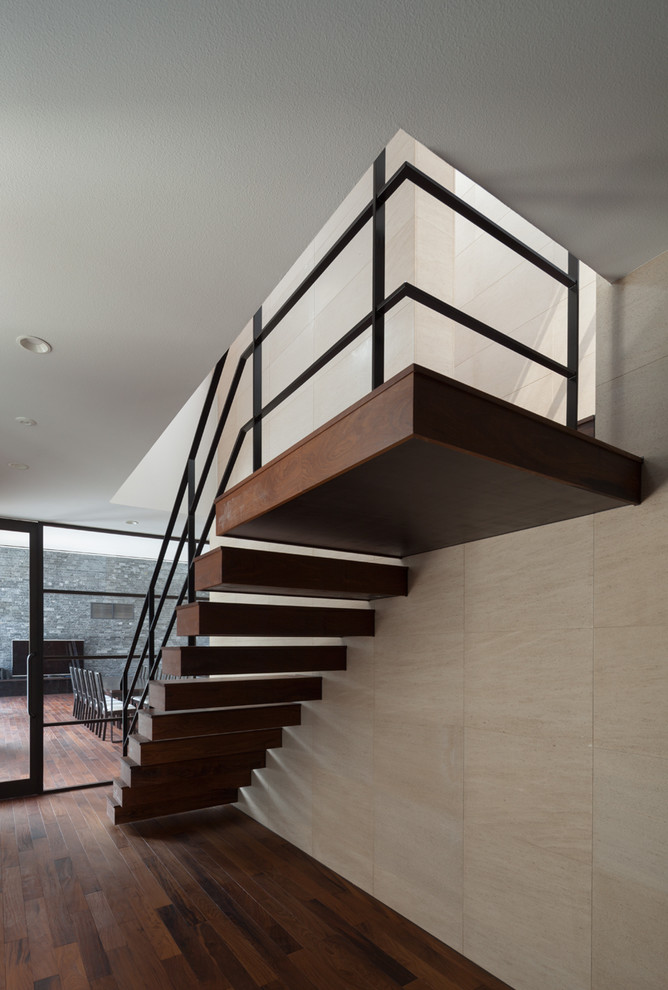 Inspiration for a modern staircase in Fukuoka.