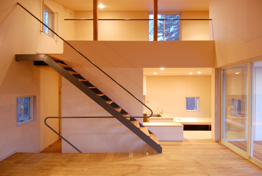 Example of a zen wooden open staircase design in Tokyo Suburbs