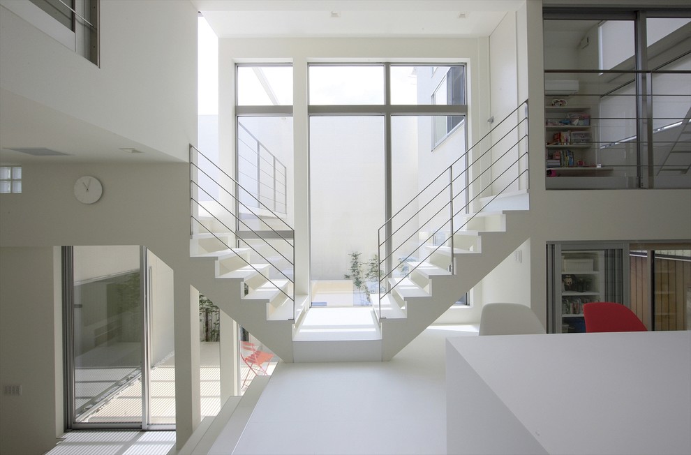 Photo of a contemporary l-shaped staircase in Nagoya.