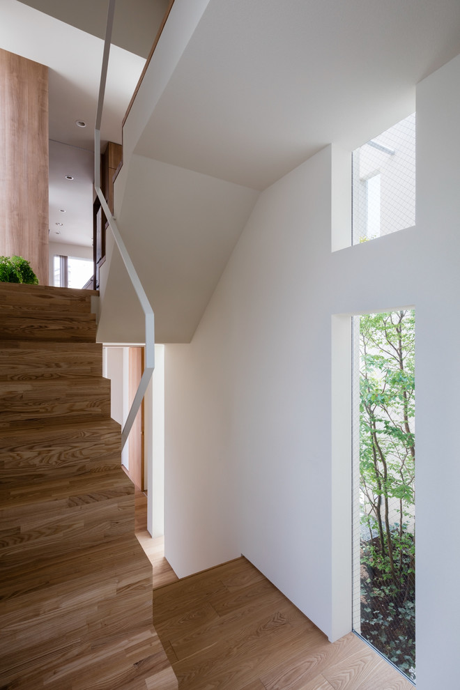 Inspiration for a modern staircase.