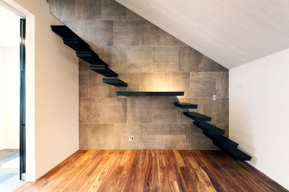 Inspiration for a modern staircase in Tokyo.